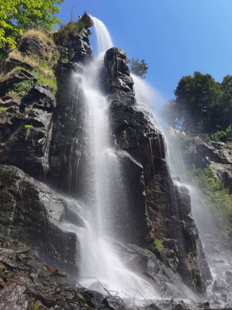 gigantische Wasserfälle Deutschland, die nicht jeder kennt: Trusetaler Wasserfall