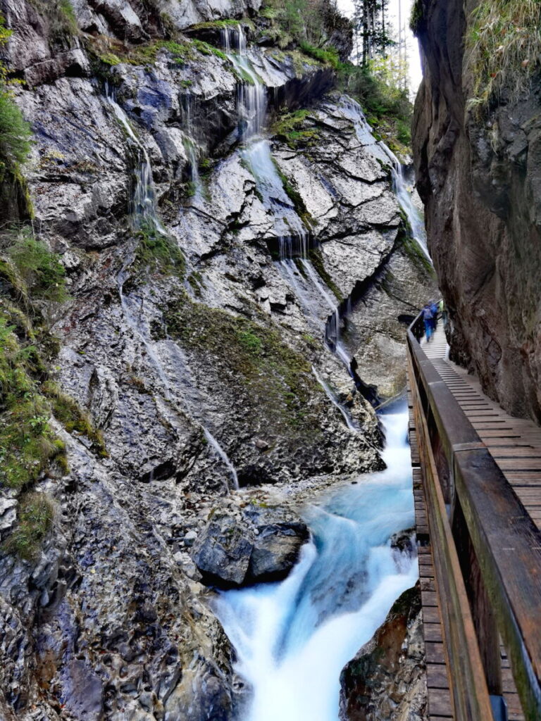Eine Klamm voller Wasserfälle - die Wimbachklamm